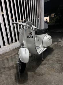 Vespa Super 150