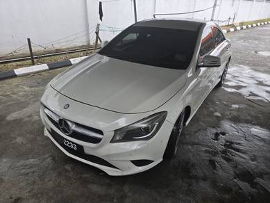 Mercedes Benz CLA180 180 (CBU) in Klang, SGR