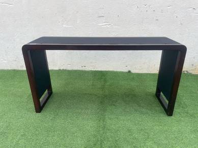 YE81H1 Meja Konsol Length 146 cm Console Table PU
