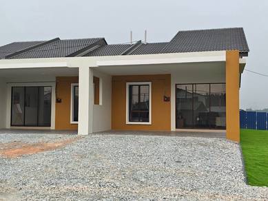 Terraced House  in Sepang,SGR
