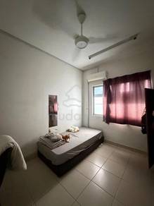 Room in Seri Kembangan, SGR