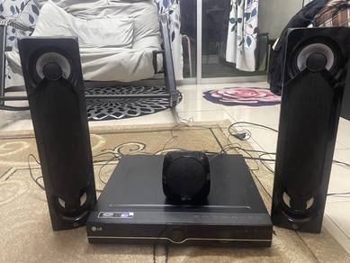 LG DVD Home Theater System dengan 3 speakers