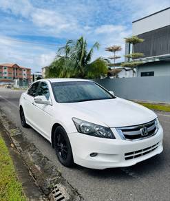 Honda Accord VTi-L in Kuching, SWK