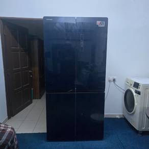 Peti Ais Toshiba 4 pintu