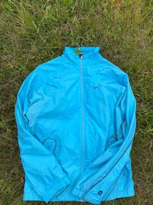 windbreaker nikey