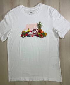 Nike White Tee #DN11 Used
