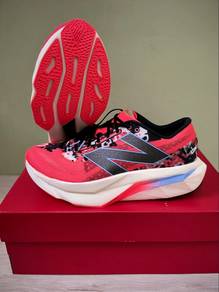New Balance SC Elite v4 Running Shoes