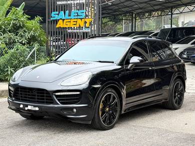 2012 Porsche Cayenne GTS GTS