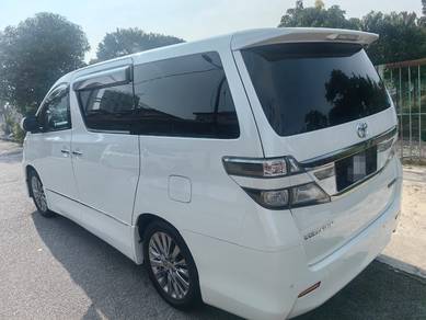 Toyota Vellfire Z GOLDEN EYES in Bukit Mertajam, PNG