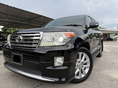 Toyota Land Cruiser ZX in Telok Panglima Garang, SGR