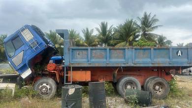 Mitsubishi Fuso 11 tan - Good condition