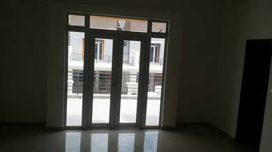 Room in Lukut, NSN