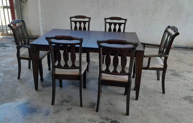 Meja Makan