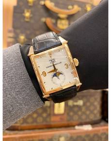 2017 Girard Perregaux Vintage 1945 Moonphase