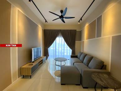 Condominium For Rent in Novus Condominium