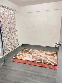 Flat For Sale in Taman Teluk Kumbar