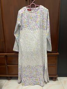 Baju kurung moden