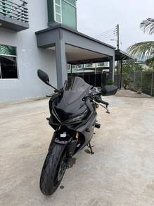 Honda CBR650R