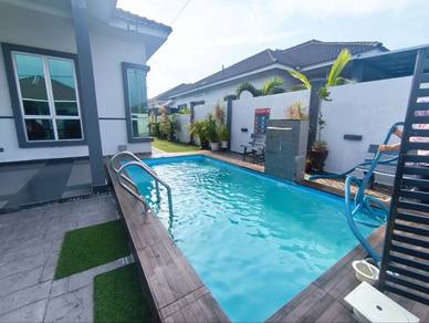 Semi-Detached House For Sale in Ujong Pasir,MLK