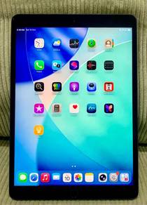iPad Air 3 10.5" sim 4G.iPadOS 26 upgradable 27.