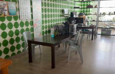 Black table 2m x 1m