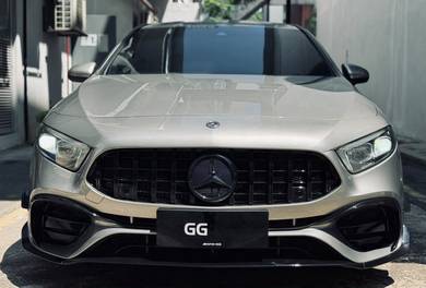 Mercedes Benz A250 250 AMG LINE in Desa Petaling, KUL