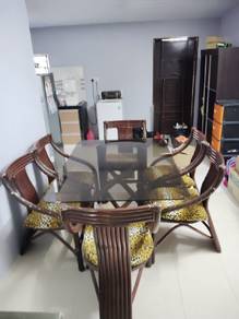 Meja Makan Rotan 
