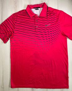 Nike Golf Tiger Wood Red Collar Tee #CW2 Used