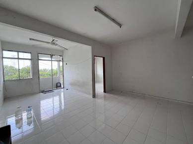 Apartment For Rent in Pangsapuri Taman Cheng Ria