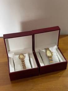 Combo vintage design with wooden box