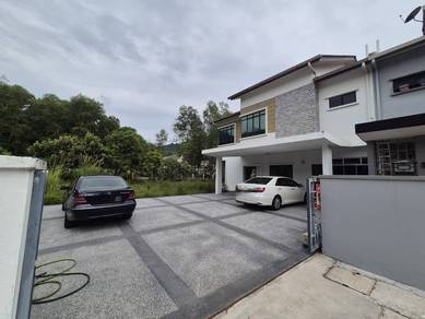 Semi-Detached House For Sale in Shah Alam,SGR