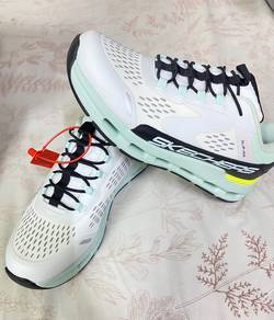 Skechers Shoes (New)