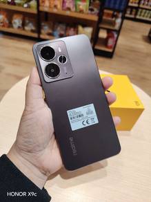 Realme 14 5G 
Spec 12/256
Snapdragon 6 Gen 4
Condi