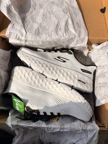 Brand New Skechers GOwalk Max Cushioning Flex