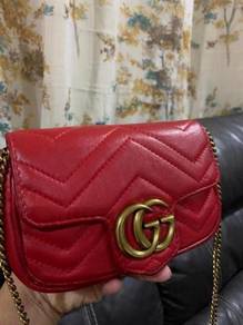GUCCI Sling Bag - Red Leather