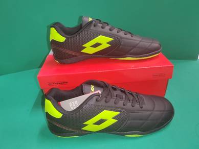 ITEM BARU_Kasut Sukan Futsal LOTTO size 9uk