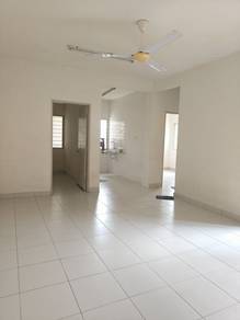 Apartment For Rent in Pangsapuri Akasia (Bandar Botanic)