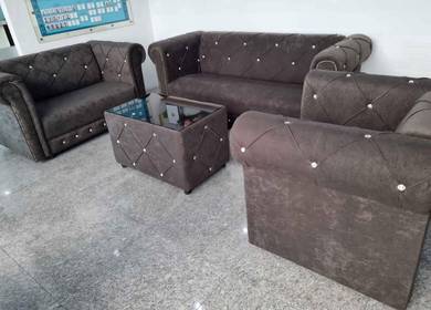 Sofa CHESTERFIELD With Coffee Table