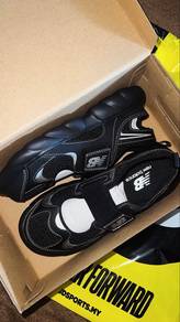New Balance 230