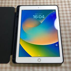 Ipad 5th 32GB Gold Wifi+ Cellular