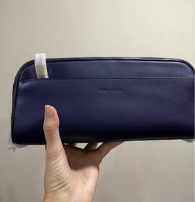Authentic/Original Coach Glovetanned LeatherTraveL