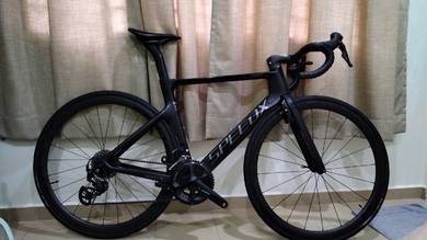 SPEEDX LEOPARD PRO road bike