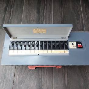 Electric distribution board