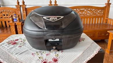 Givi Top Box and Rack