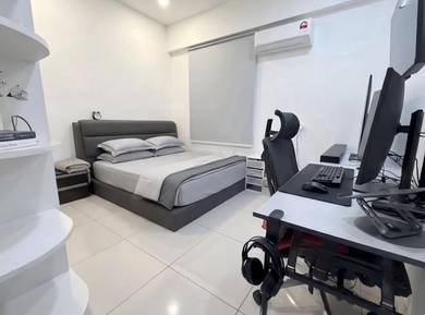 Condominium For Sale in Starhill Luxury Residences