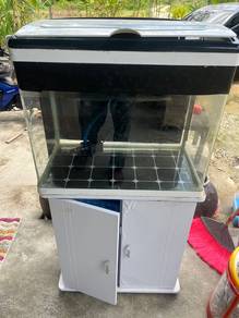 Aqaurium 2ft satu set untuk dijual bukn kaca