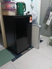 Hisense Mini Refrigerator