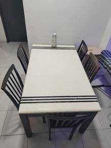marble dining table /meja makan