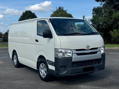 2015 Toyota Hiace