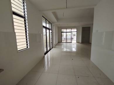 Semi-Detached House For Sale in Semenyih,SGR